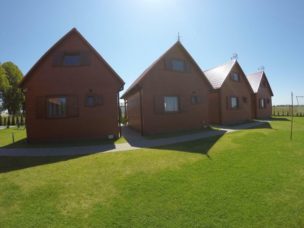 Domki Letniskowe Holiday Ustronie Morskie Exterior photo